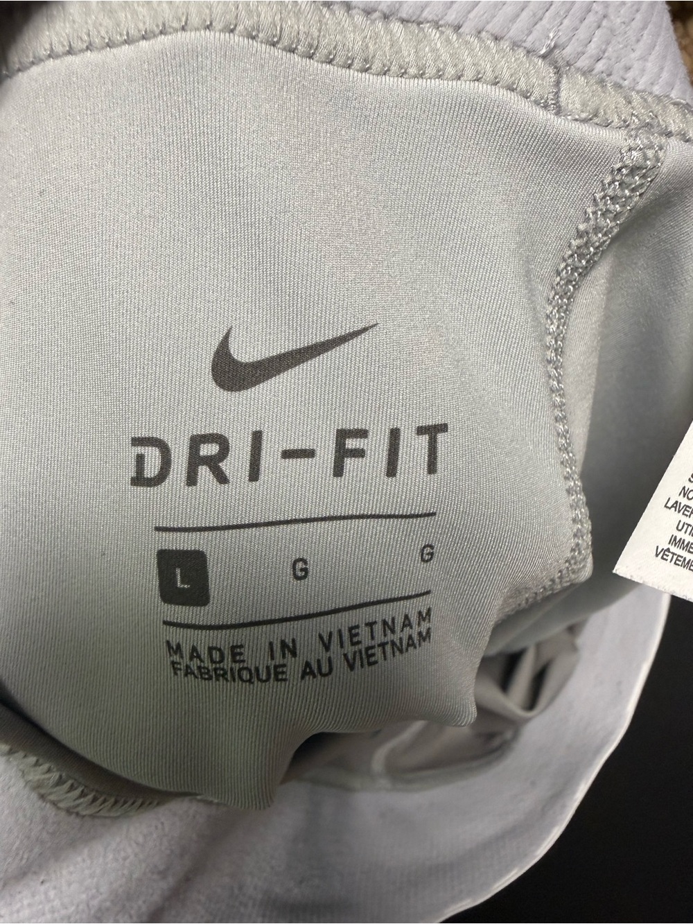 Nike Dri-FIT Light Gray Sport Tank and Leggings - Picture 5 of 12